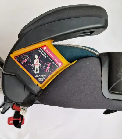 2 Sillas de auto Chicco gris azul valor por unidad - miniatura 5