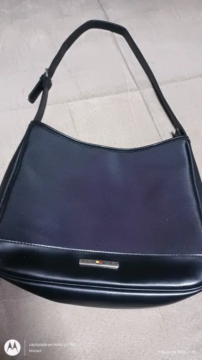 Cartera negra Tommy Hilfiger - miniatura 1