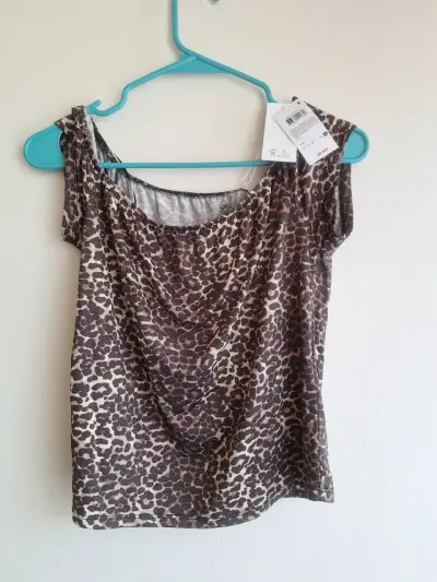 Polera estampado animal print - miniatura 1