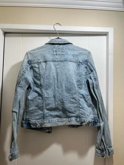Chaqueta de mezclilla azul claro - miniatura 3