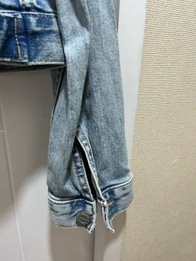 Chaqueta de mezclilla azul claro - miniatura 4