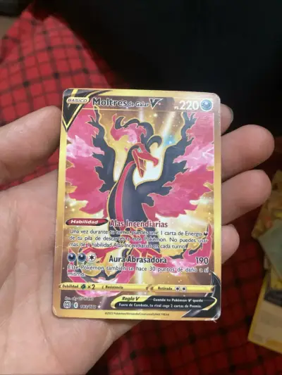 Carta Pokémon Moltres de Galar V - miniatura 1
