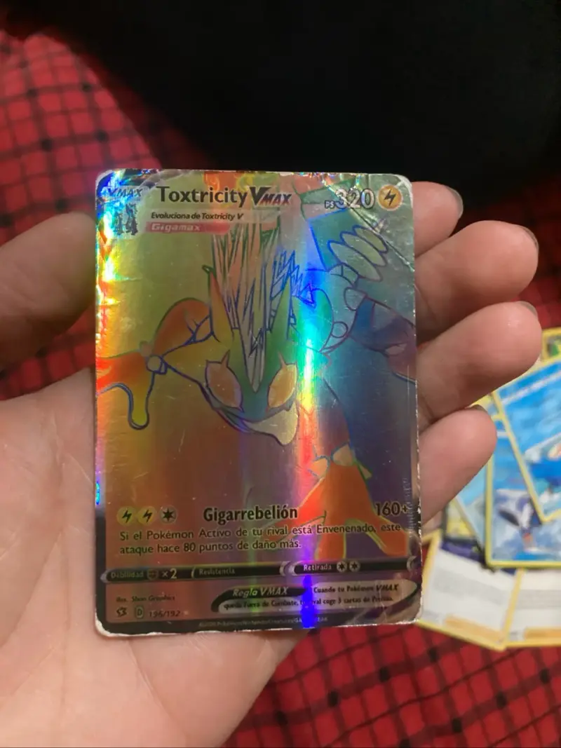 Carta Pokémon Moltres de Galar V - 2