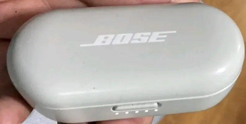 Audífonos  Bose Sport Earbuds blancos - 2