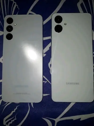 Smartphones Samsung dual pantalla - miniatura 3