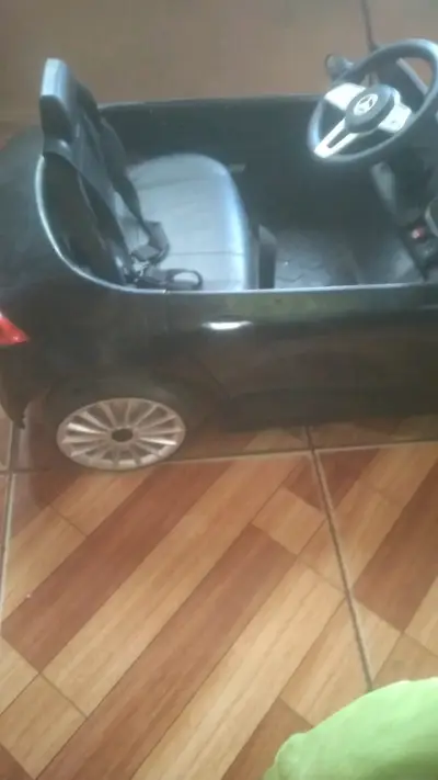 Auto eléctrico para niños negro - miniatura 2