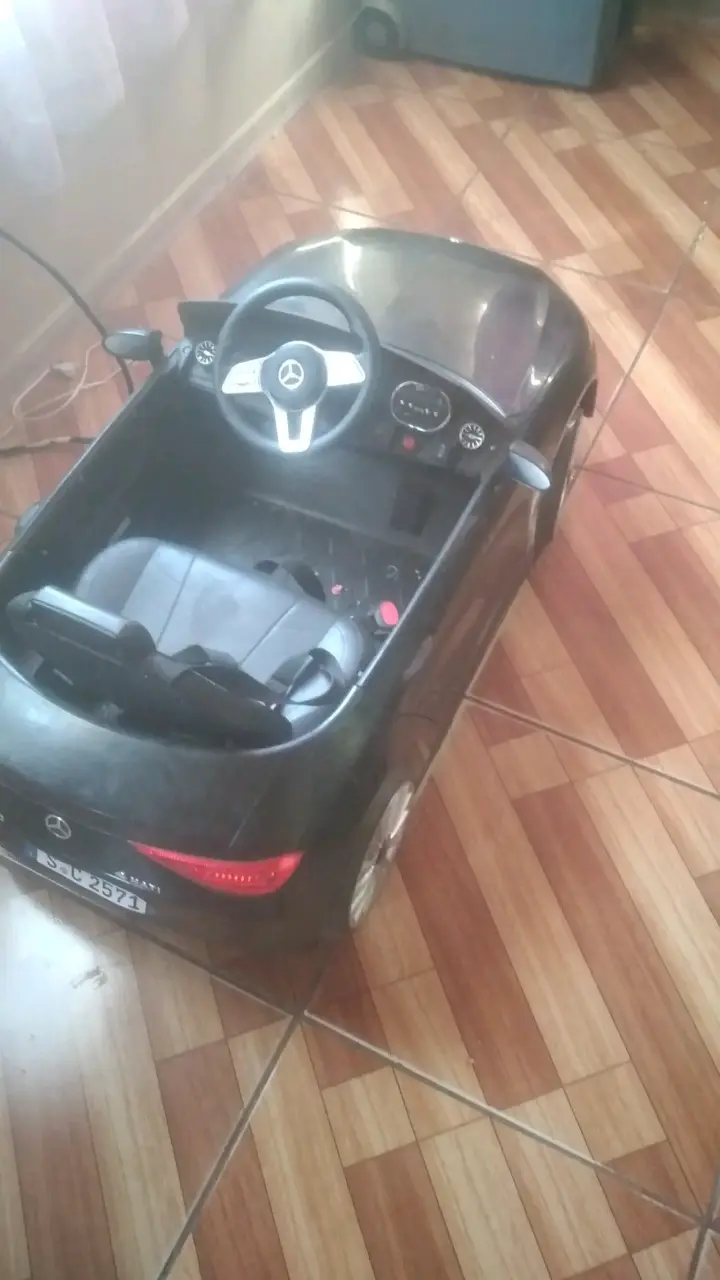 Auto eléctrico para niños negro - 3