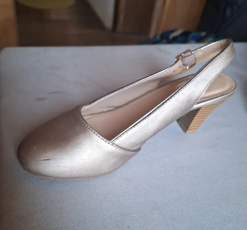 Zapatos de tacón. - 2