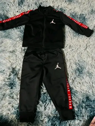 Conjunto jordan niño - miniatura 1
