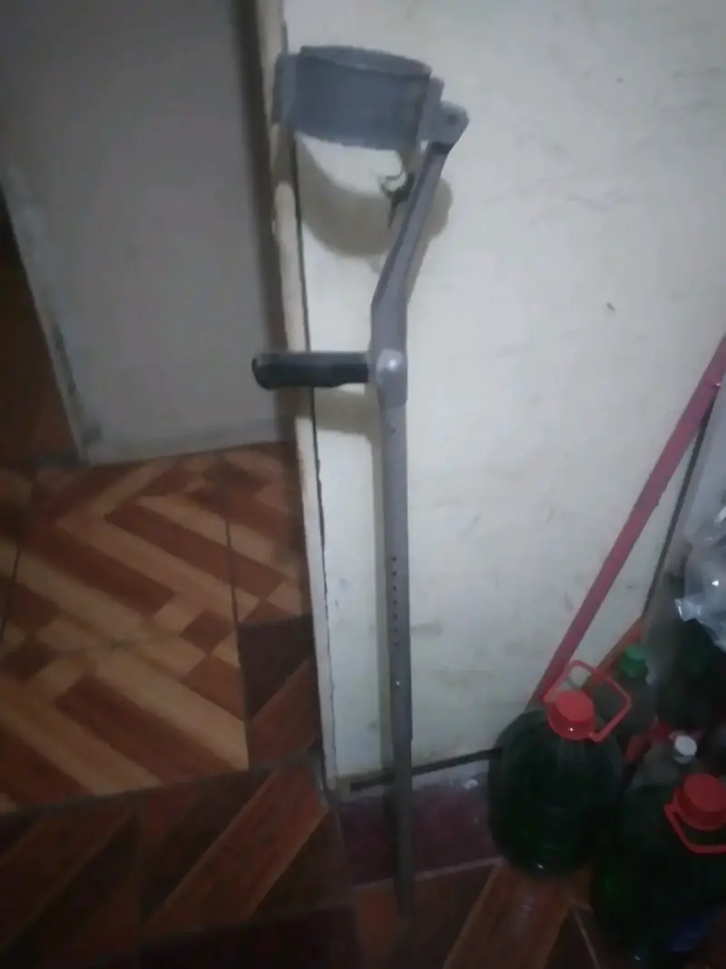 Muleta ajustable metálica - 3
