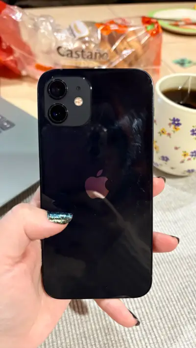iPhone 12 128 GB - Excelente estado - miniatura 1