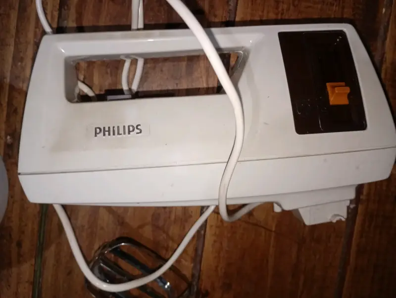 Batidora de pie Philips blanca - 4