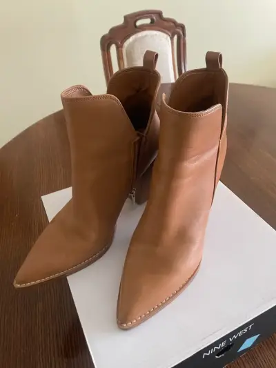 Botines camel Nine West - miniatura 1