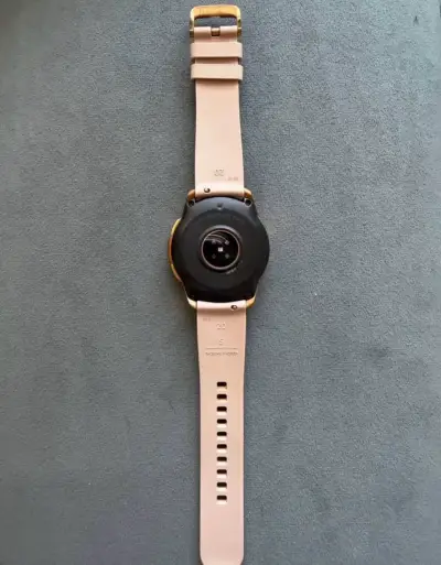 Smartwatch rosado - miniatura 3