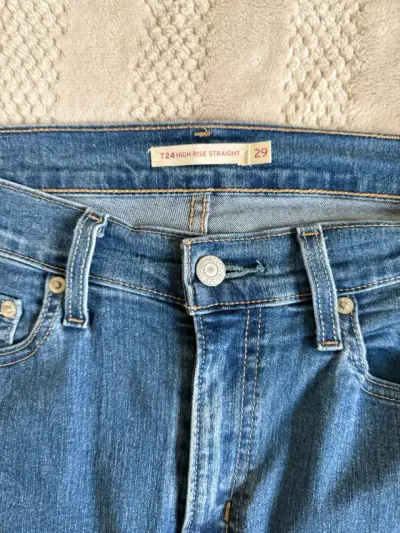 Jeans Levi's 724 High Rise Straight - miniatura 2