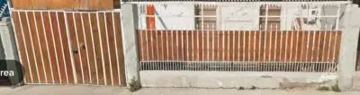Reja metálica con puerta - miniatura 1