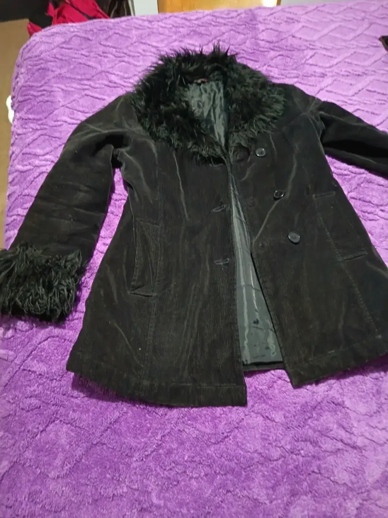 Abrigo impermeable negro - 2