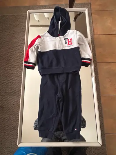 Conjunto buzo para niño - miniatura 1