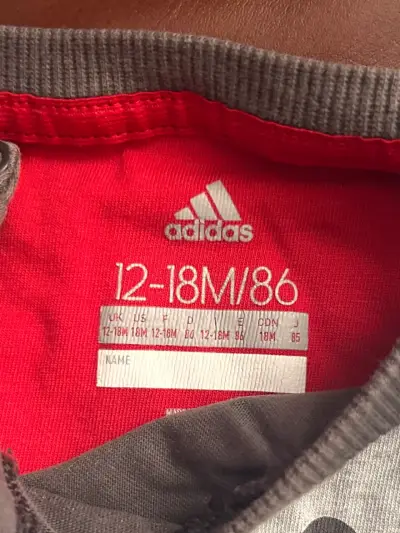 Polera gris Disney Adidas - miniatura 2