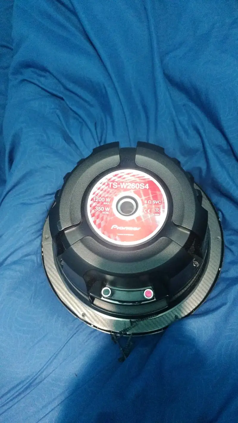 Subwoofer Pioneer para auto - 2