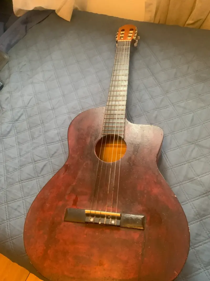 Guitarra acústica clásica usada Medina - 2