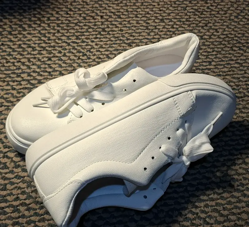 Zapatillas blancas casuales - 3
