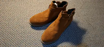 Botines café con hebilla - miniatura 2
