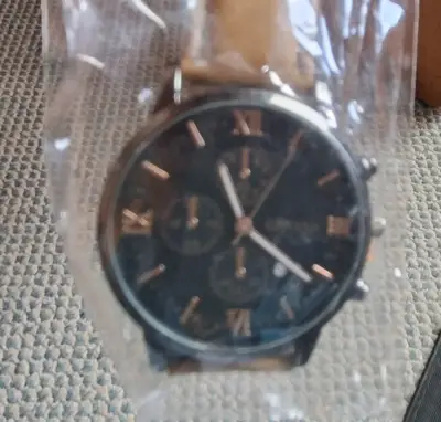 Relojes nuevos en embalaje original - miniatura 2