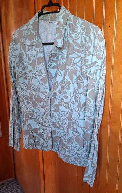Blazer floral azul y gris - miniatura 1