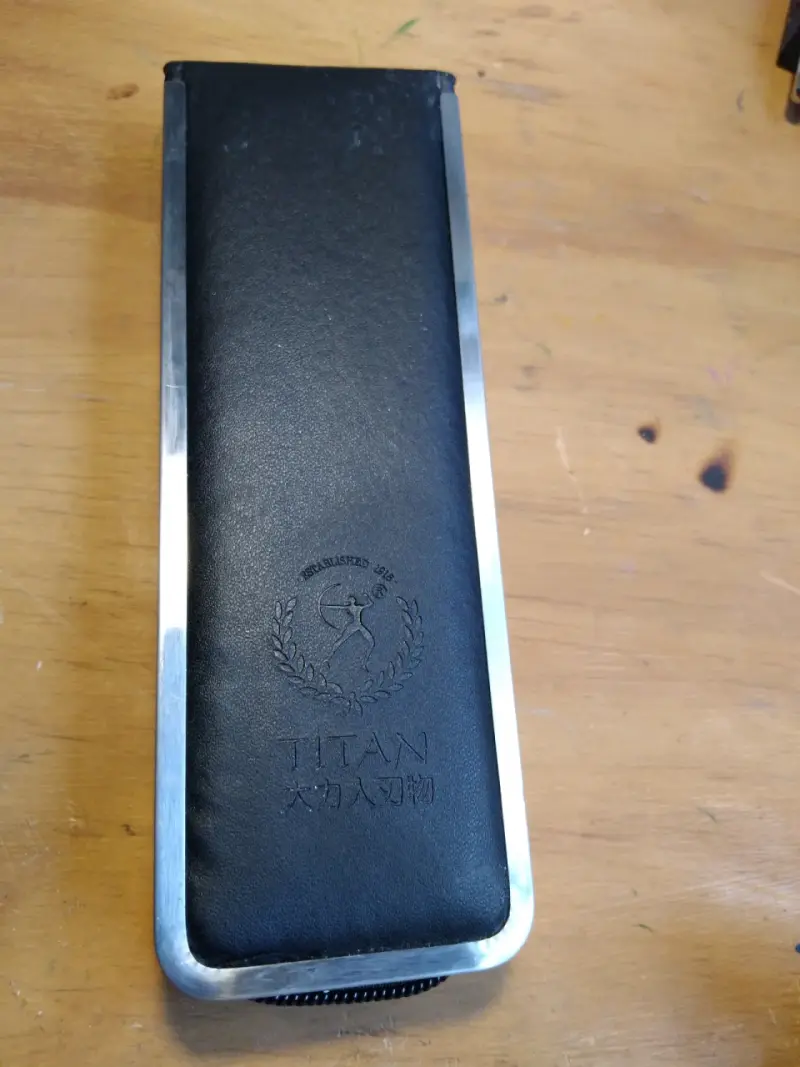 Navaja de afeitar Titan - 3
