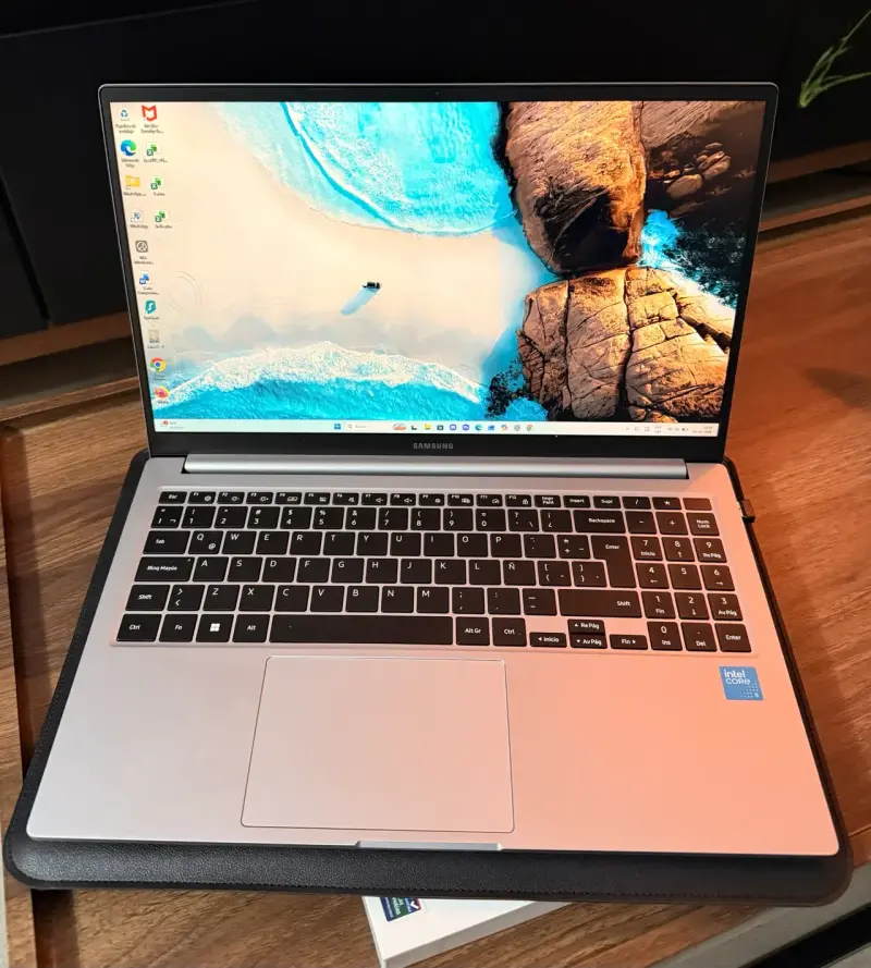 Samsung Galaxy Book4 usado - 5