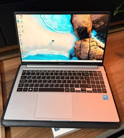 Samsung Galaxy Book4 usado - miniatura 5