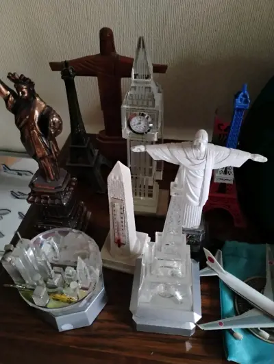 Set de figuras turísticas - miniatura 1