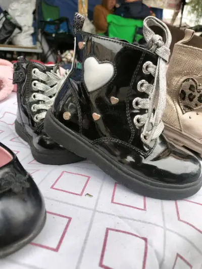 Botas charol Bubblegumer corazones - miniatura 1