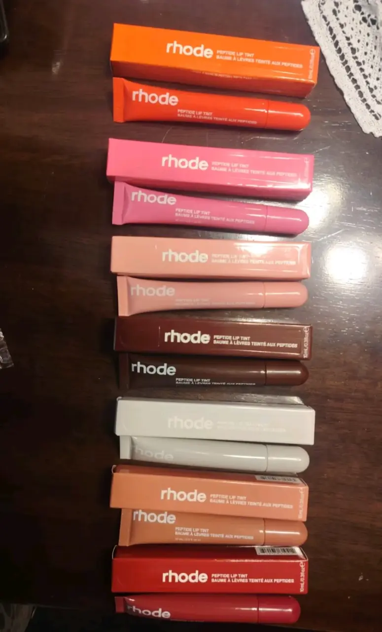 Tinte labial Rhode en colores variados - 1