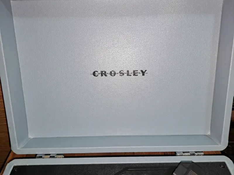 Tocadiscos Crosley modelo CR8005D Maletín vintage - 4