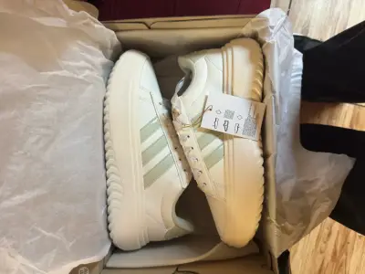 Zapatillas Adidas plataforma Grand Court nuevas - miniatura 1