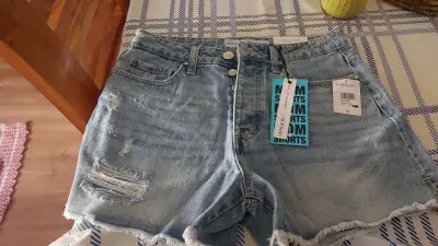 Shorts de mezclilla mom fit - miniatura 3