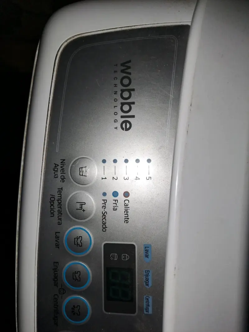Lavadora Samsung con múltiples funciones - 4
