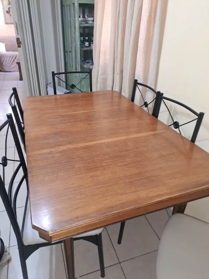 Mesa de comedor madera - 1