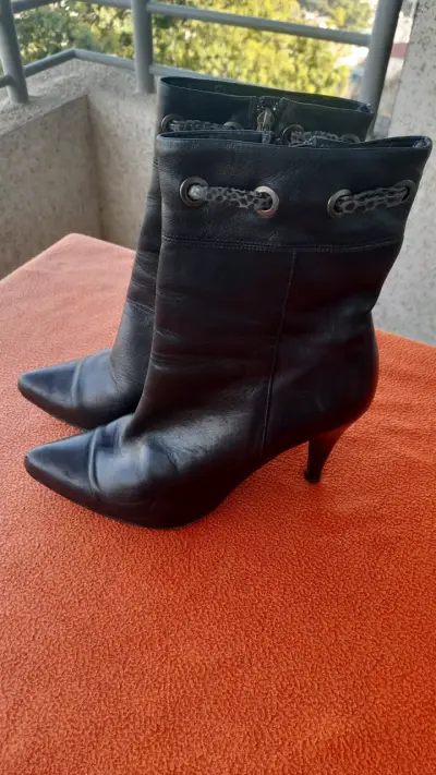 Botines de cuero negro - miniatura 4