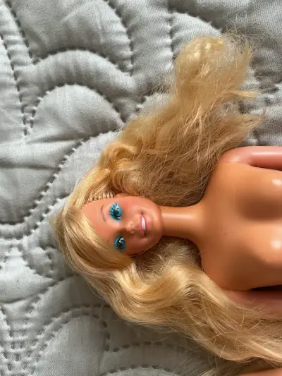 Barbies 2002 y 1980s - miniatura 3