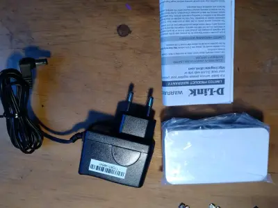 Switch D-Link 5 puertos 10/100 - miniatura 2