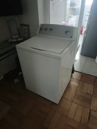 Lavadora Whirlpool carga superior blanca - miniatura 1