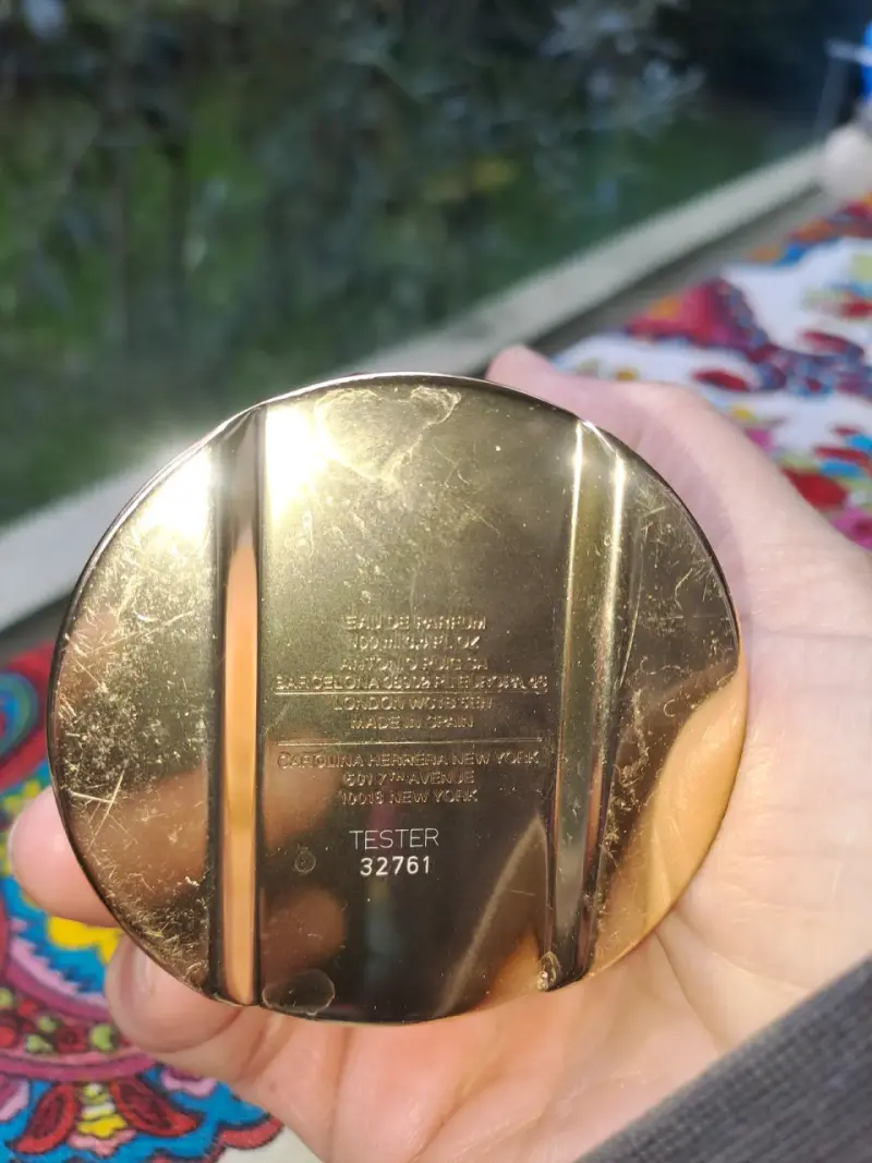 Perfume Carolina Herrera Amazonian Rose - 3
