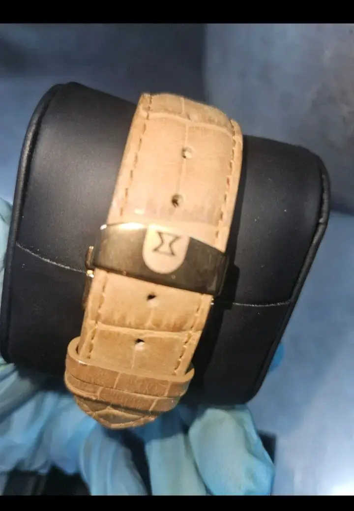 Reloj Edox dorado con cronógrafo - 2