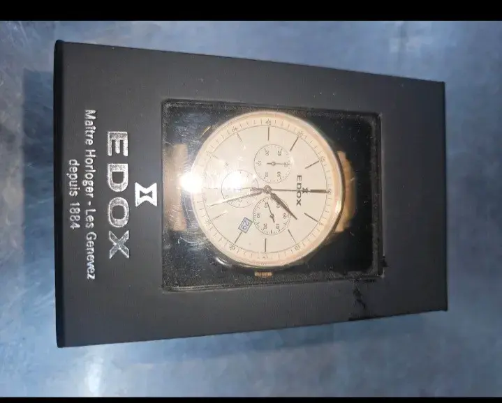 Reloj Edox dorado con cronógrafo - 3