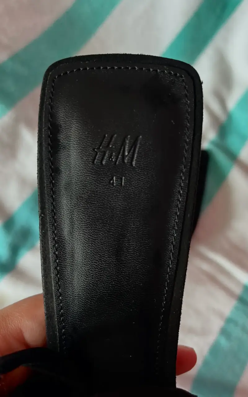 Zapatos negros con tiras H&M - 5