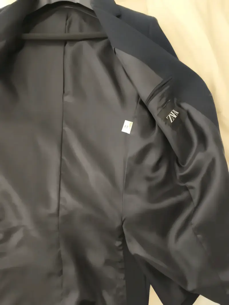 Traje azul de hombre - 2