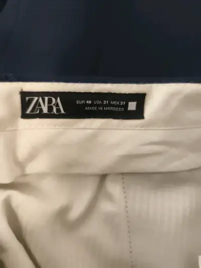 Traje azul de hombre - miniatura 5